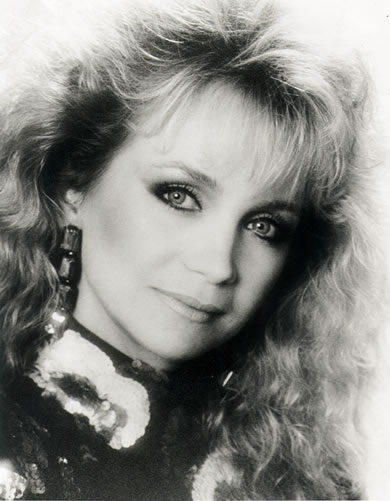 Barbara Mandrell - photo by Ric Boyer - photo courtesy of Mandrell Management