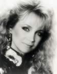 Barbara Mandrell - photo by Ric Boyer - photo courtesy of Mandrell Management (37kb)