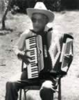Bruno Villareal - photo courtesy Clay Shorkey (38kb)